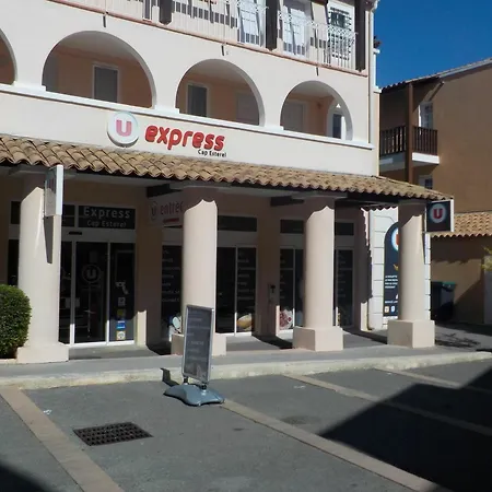 With One Bedroom In Agay Saint-raphael, With Wonderful Sea V Apartment *